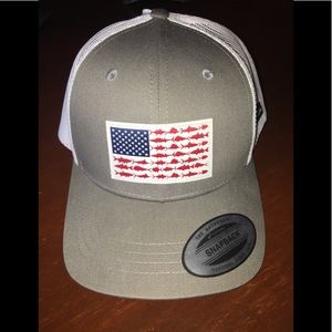 NWT Columbia youth small hat ball cap white/gray